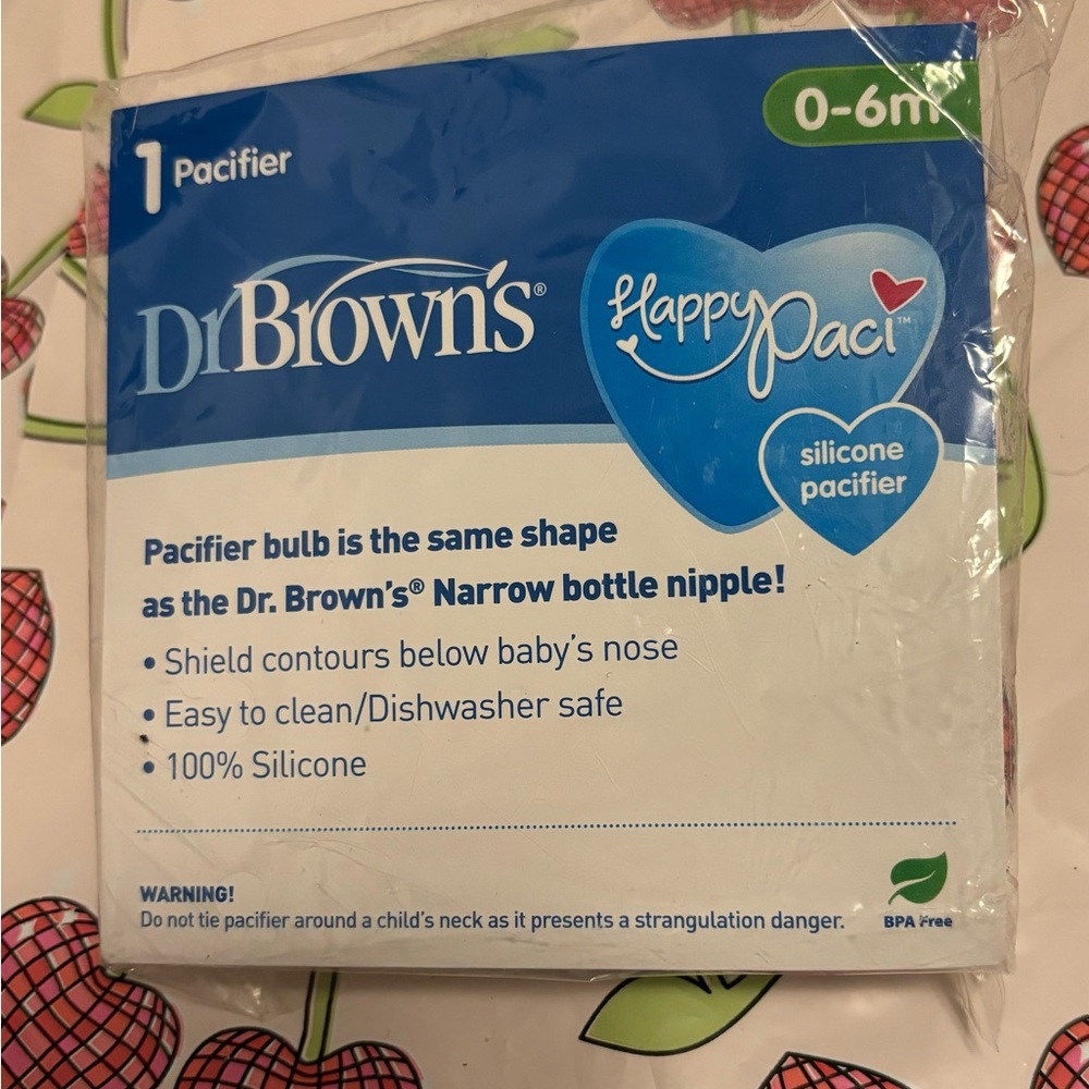 NWT Dr Browns Happy Paci Silicone 0-6 months